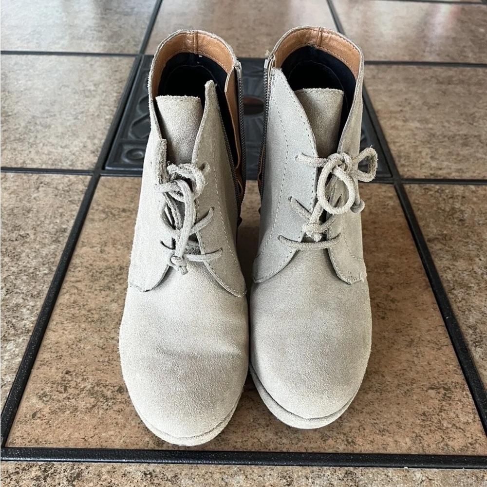 Women’s Dolce‎ Vita Tie- Up Tan Booties- Size 8.5- Pre-owned - Picture 4 of 8